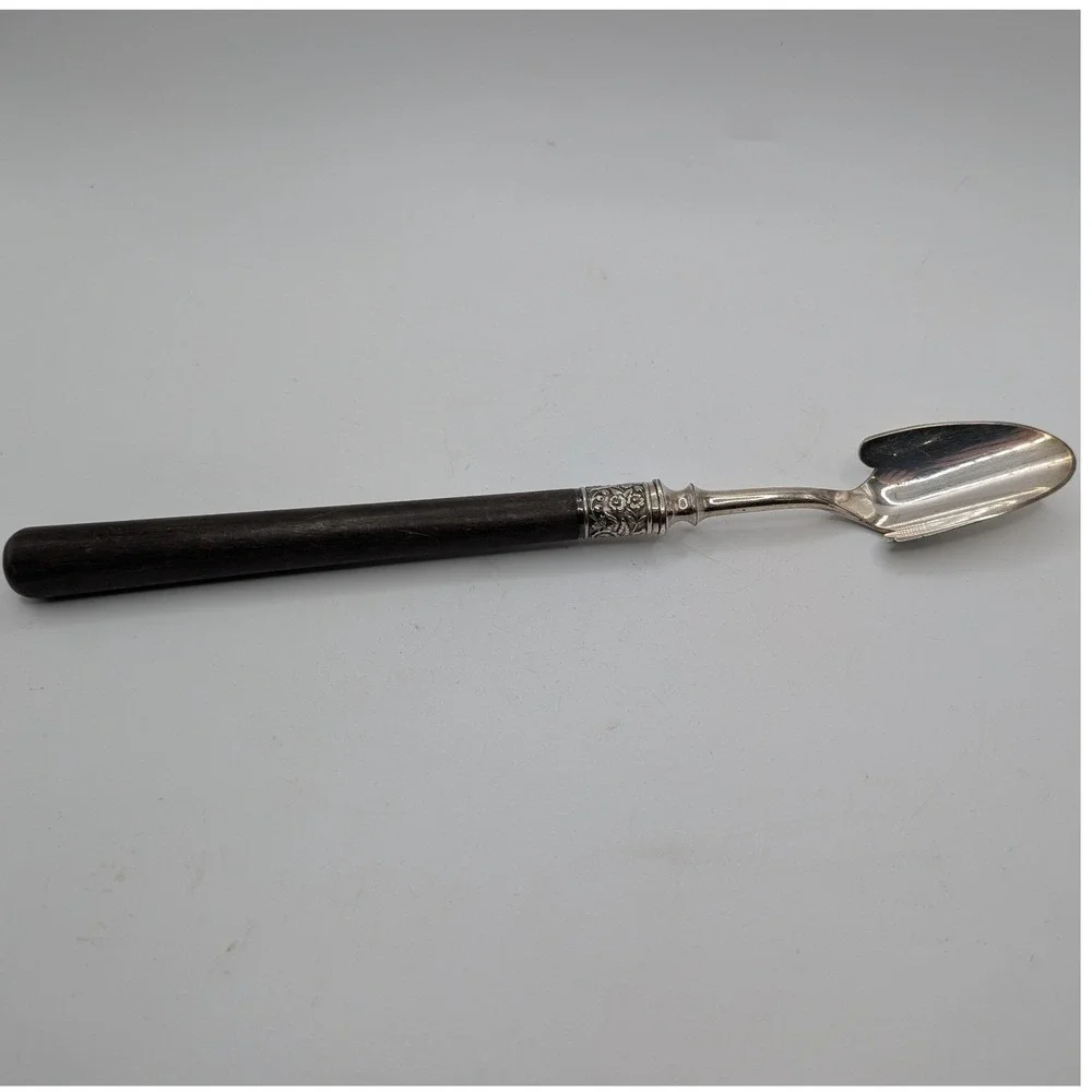 Vtg Gorham‎ Cheese Scoop Silver Plate Wood Handle Floral Repousse Antique 9.5in